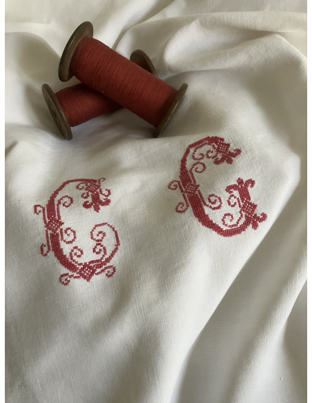 Linge ancien, drap brodé, monogramme CC