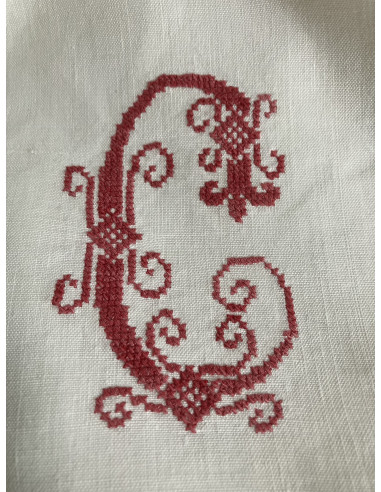 Linge ancien, drap brodé, monogramme CG