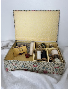 Boite à couture, mercerie vintage