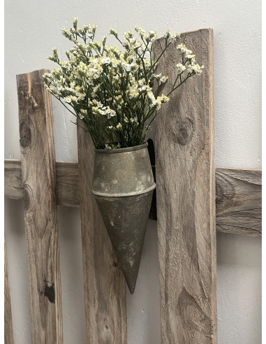 Ancien coffin en zinc