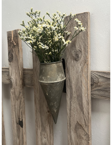 Ancien coffin en zinc