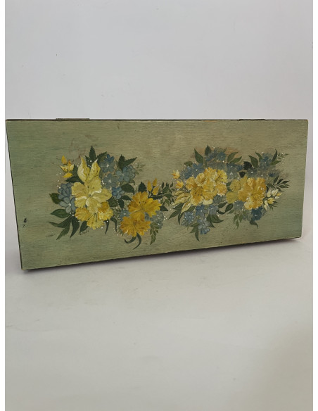 Boîte en bois, décor floral
