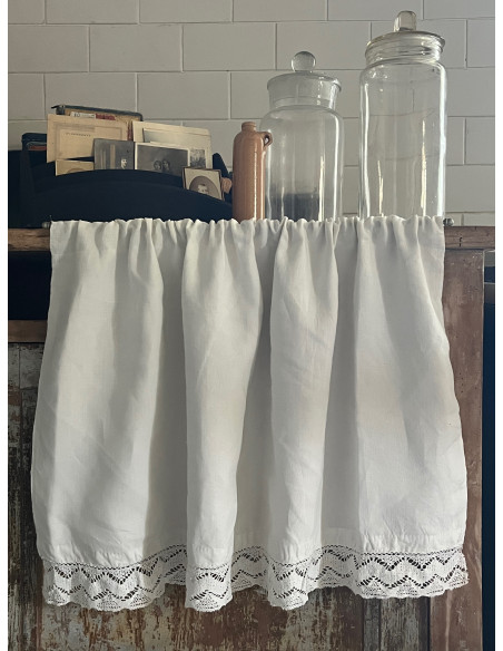 Petit rideau, coton et dentelle