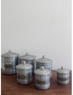 Série de 6 pots à épices aluminium et laiton