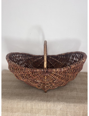 Panier en osier tressé