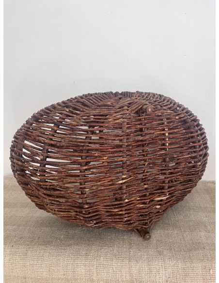 Panier en osier tressé