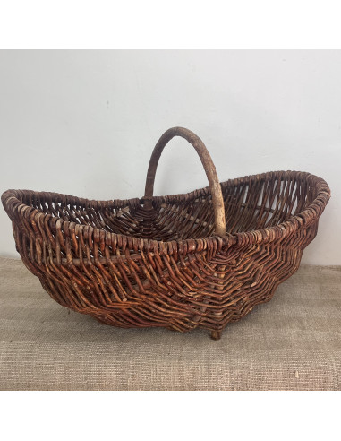 Panier en osier tressé