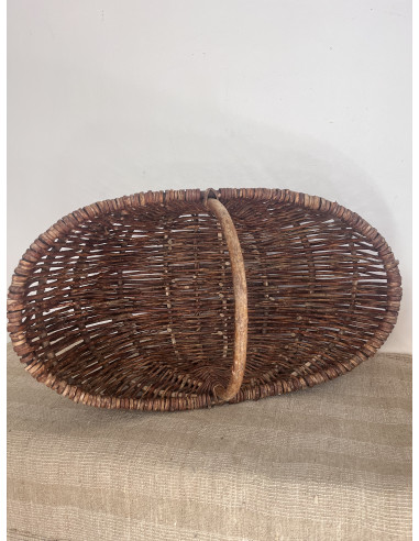 Panier en osier tressé