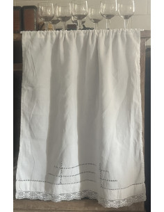 Petit rideau, coton et dentelle