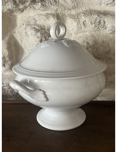 Soupière en porcelaine blanche - Moulin des loups