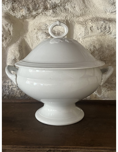 Soupière en porcelaine blanche - Moulin des loups