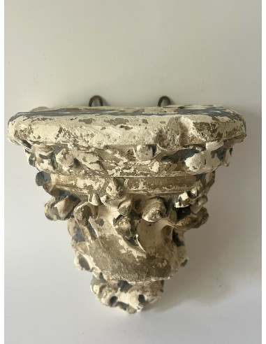 Console murale en plâtre sculpté