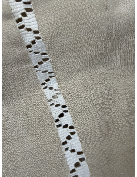 Drap en lin brodé avec monogramme MR