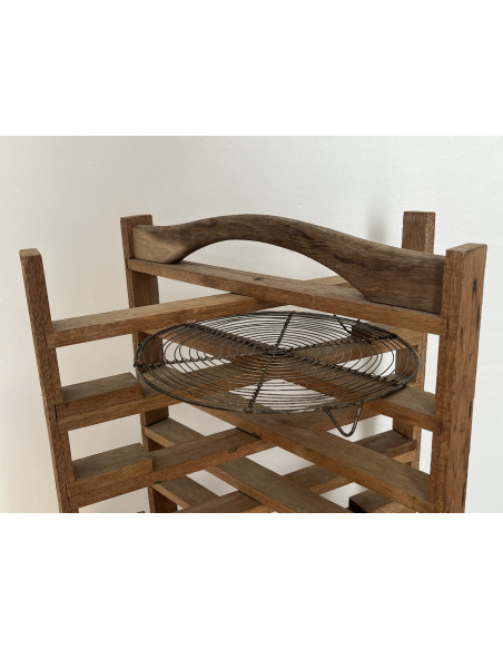 Ancien porte-tartes en bois, plateau de pâtisserie