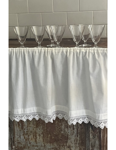 Petit rideau, coton et dentelle