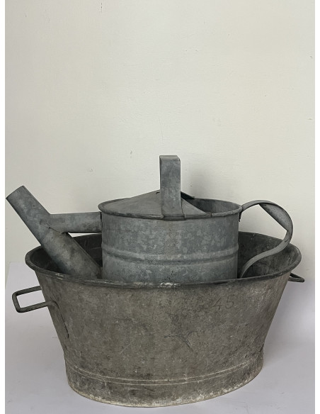 Grande bassine ovale en zinc