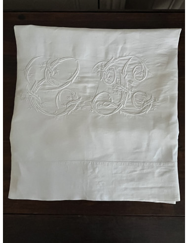 Monogramme CL, linge ancien pour servir de cache-sommier
