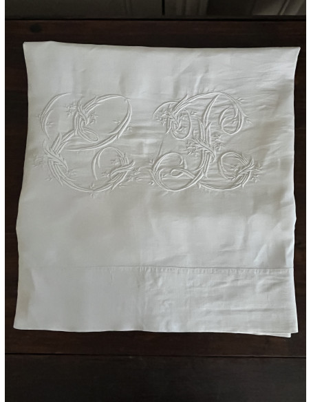 Monogramme CL, linge ancien pour servir de cache-sommier