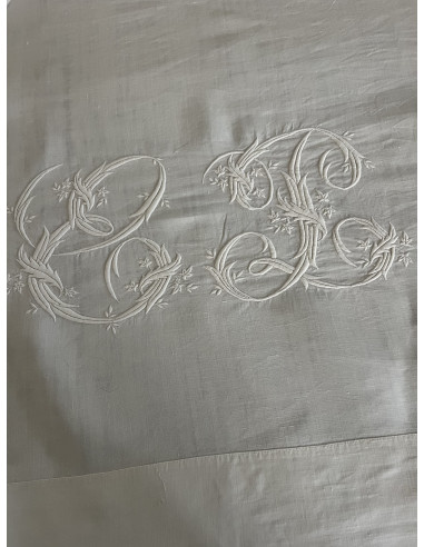 Monogramme CL, linge ancien pour servir de cache-sommier